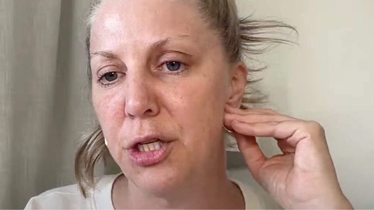 Hospice nurse shares three things you see in the last 24 hours before someone dies
