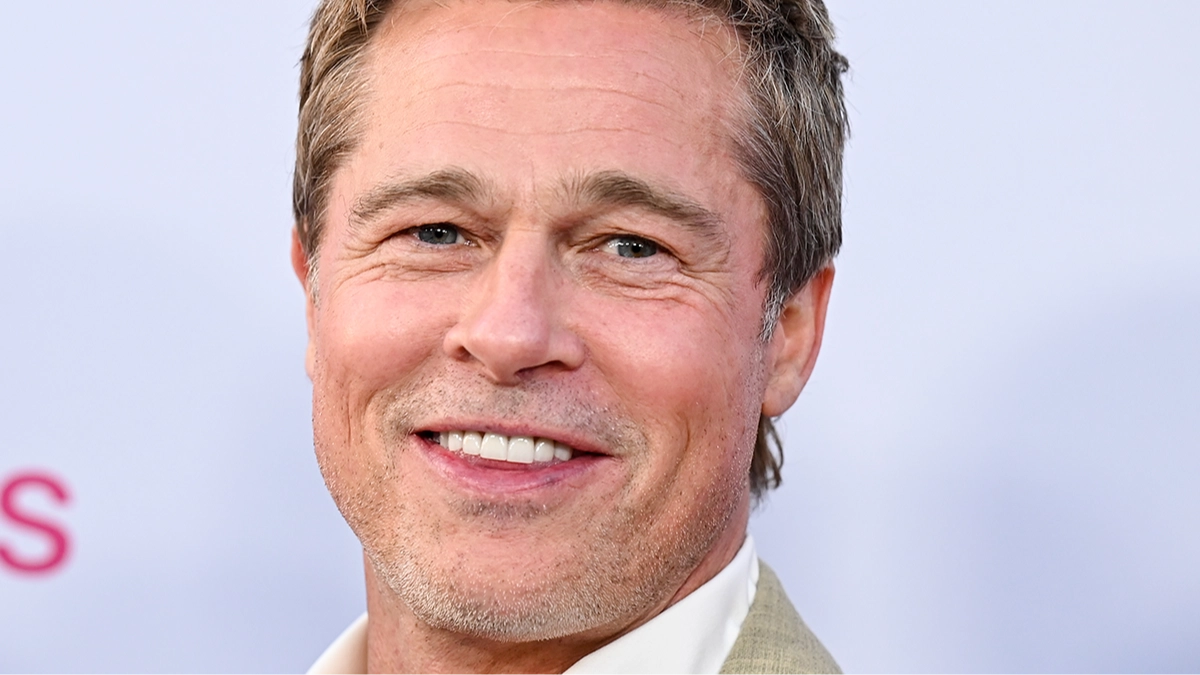 Brad Pitt fans fascinated after realizing why he's always eating in his movies