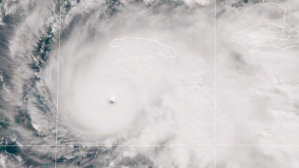‘Mind-blowing’ footage captures moment pilot flies into eye of Hurricane Melissa as ‘storm of the century’ closes in on Jamaica