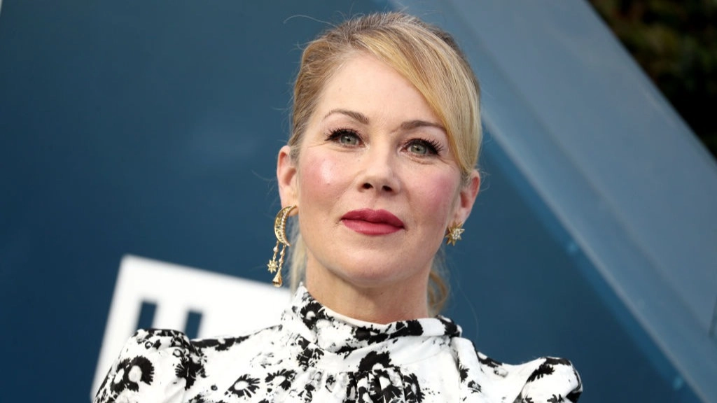 Christina Applegate details side effect of MS that stopped her from looking in the mirror for a year
