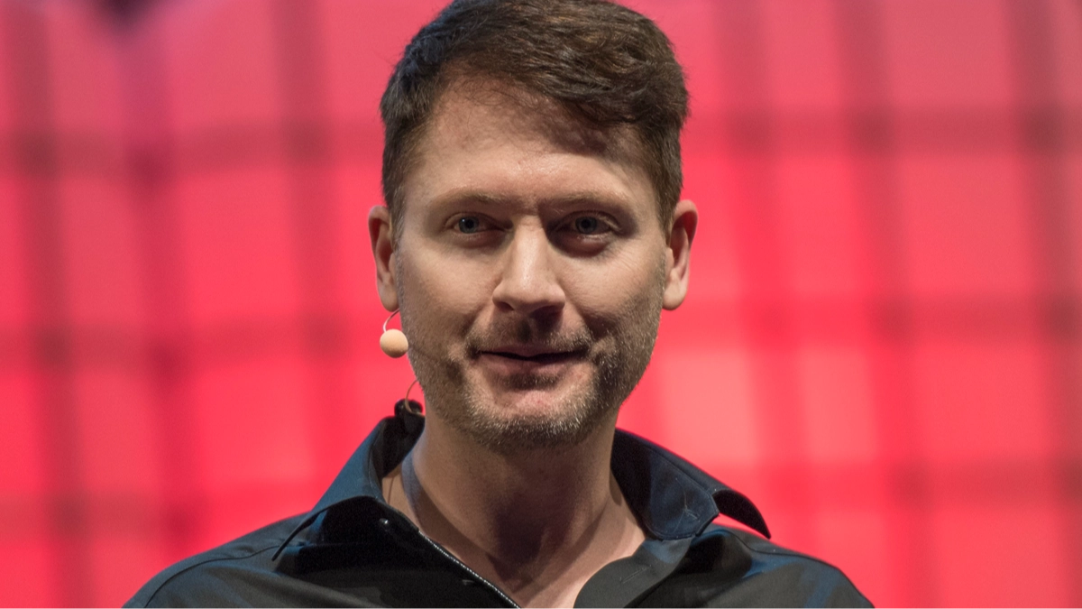 Biohacker who injected ketamine into his system reveals the shocking results after tracking his brain data for 15 days