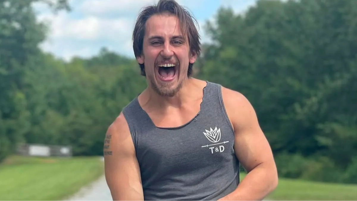 Actor, 35, shot dead in broad daylight after trying to help stranger who was 'arguing with her boyfriend'
