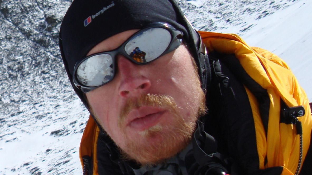 Man who climbed Everest explains the 'Death Zone' and how it could kill you in 5 minutes