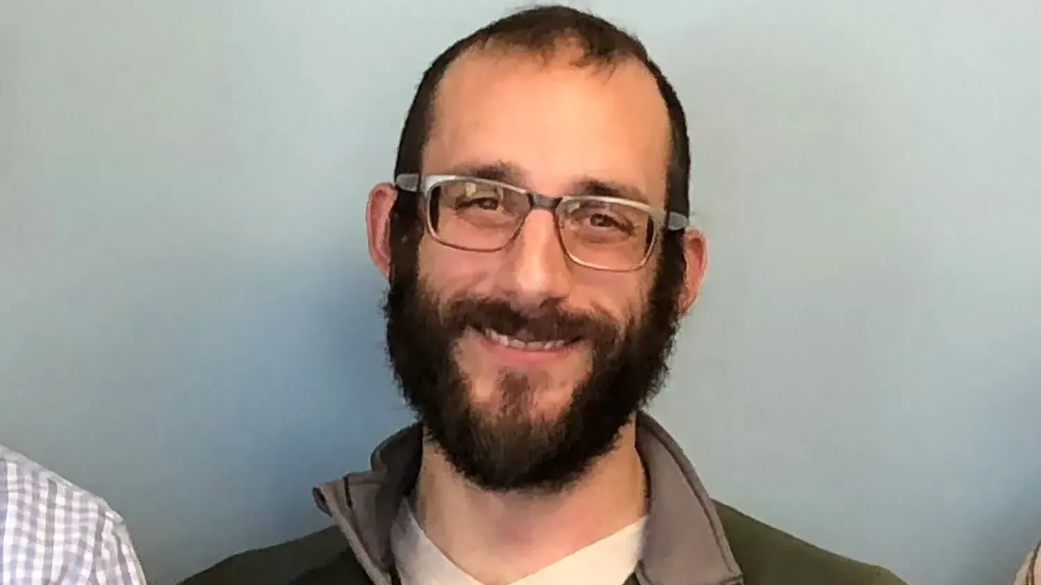Major update in Alex Pretti shooting as federal agents placed on leave