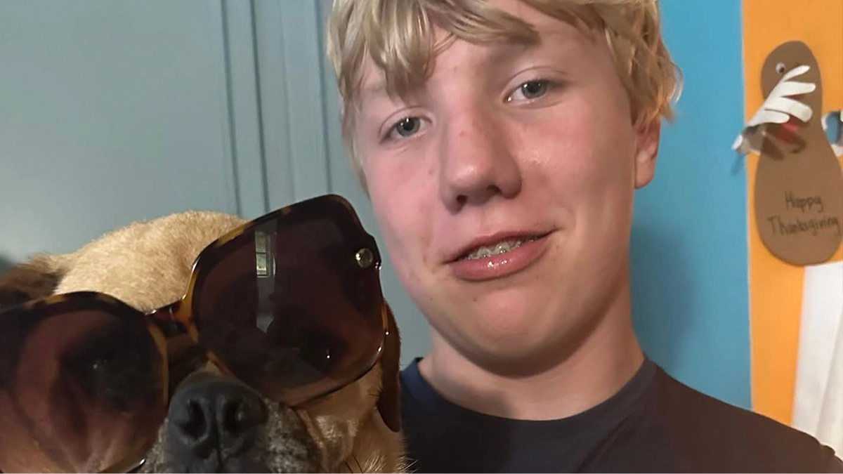 Experts' urgent 'sextortion' warning as 14-year-old boy dies 35 minutes after 'flirting with girl' online