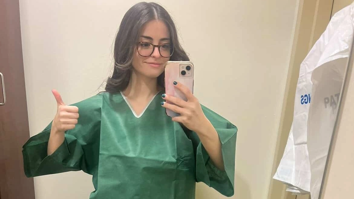 Woman, 26, diagnosed with rare cancer after infrequent pain that she ‘didn’t think much about’