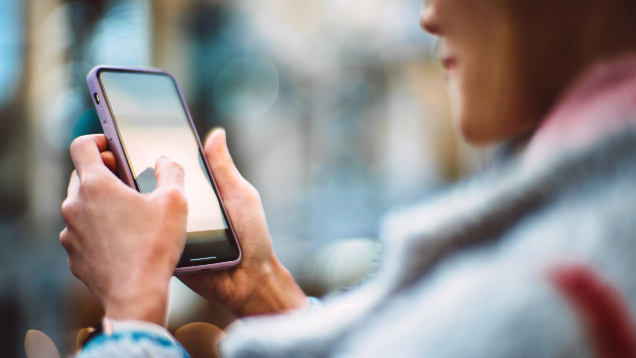 Police warn iPhone and Android users to immediately delete and report if you receive this text