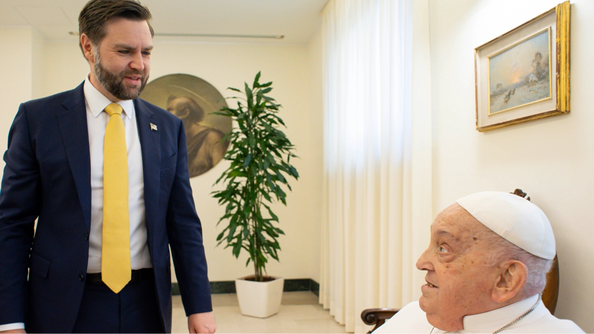 JD Vance sparks outrage after breaking major Vatican rule that's 'basically giving God the finger'