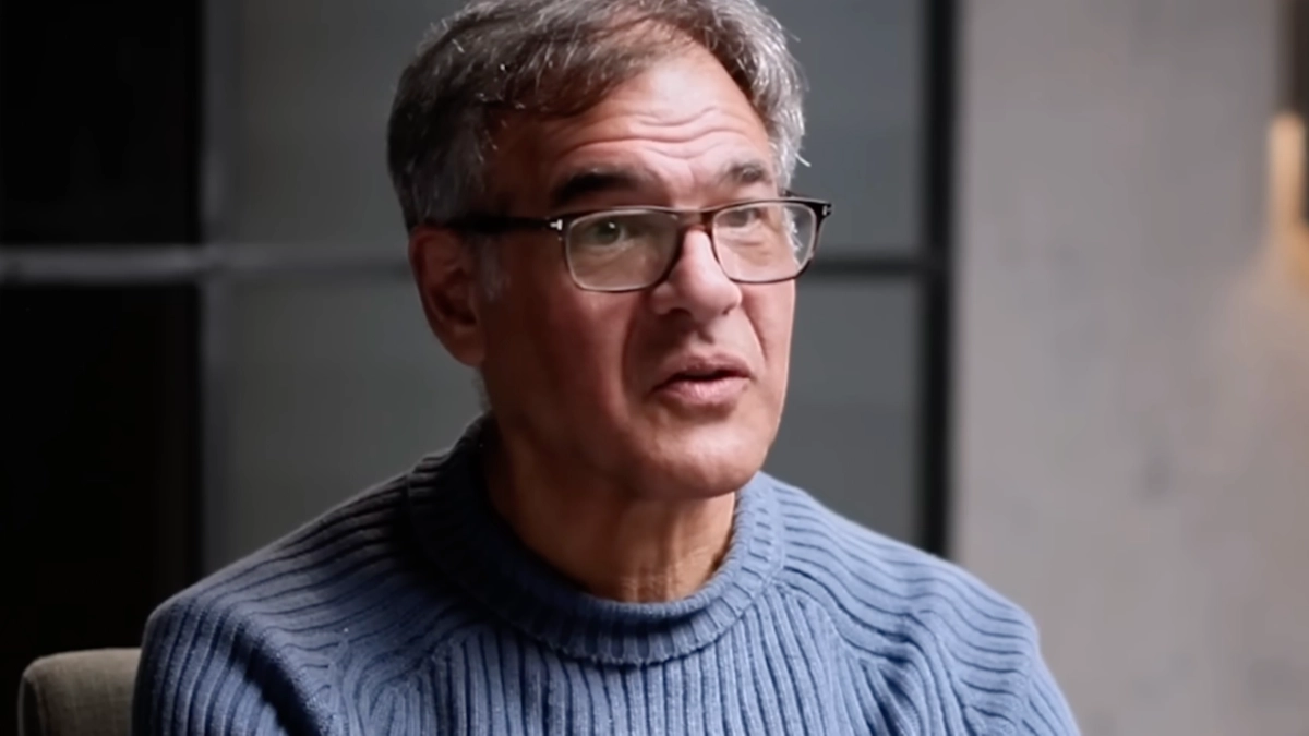 Former CIA spy explains terrifying truth about what our phones and other devices can hear