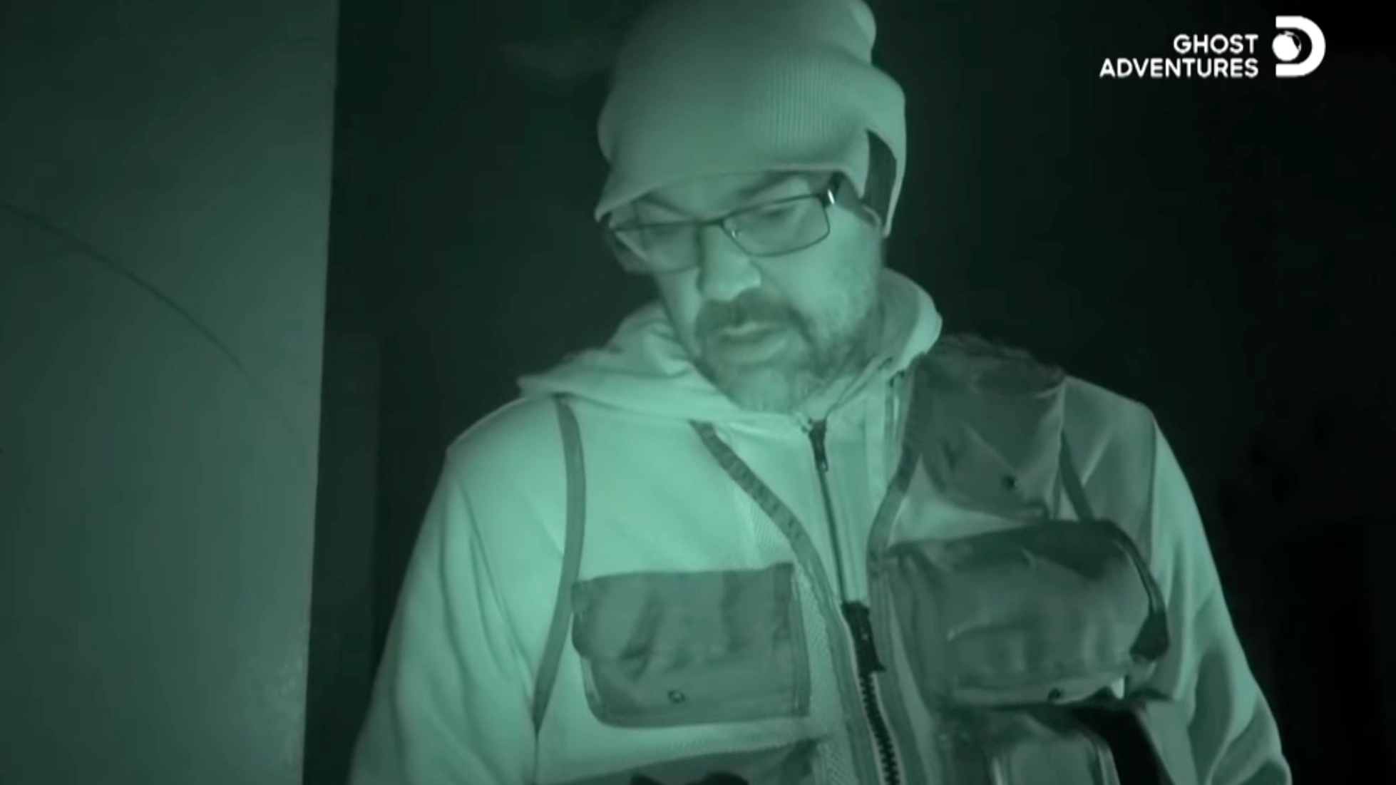 Shocking moment Ghost Adventures star learns about wife’s murder-for-hire plot while filming episode