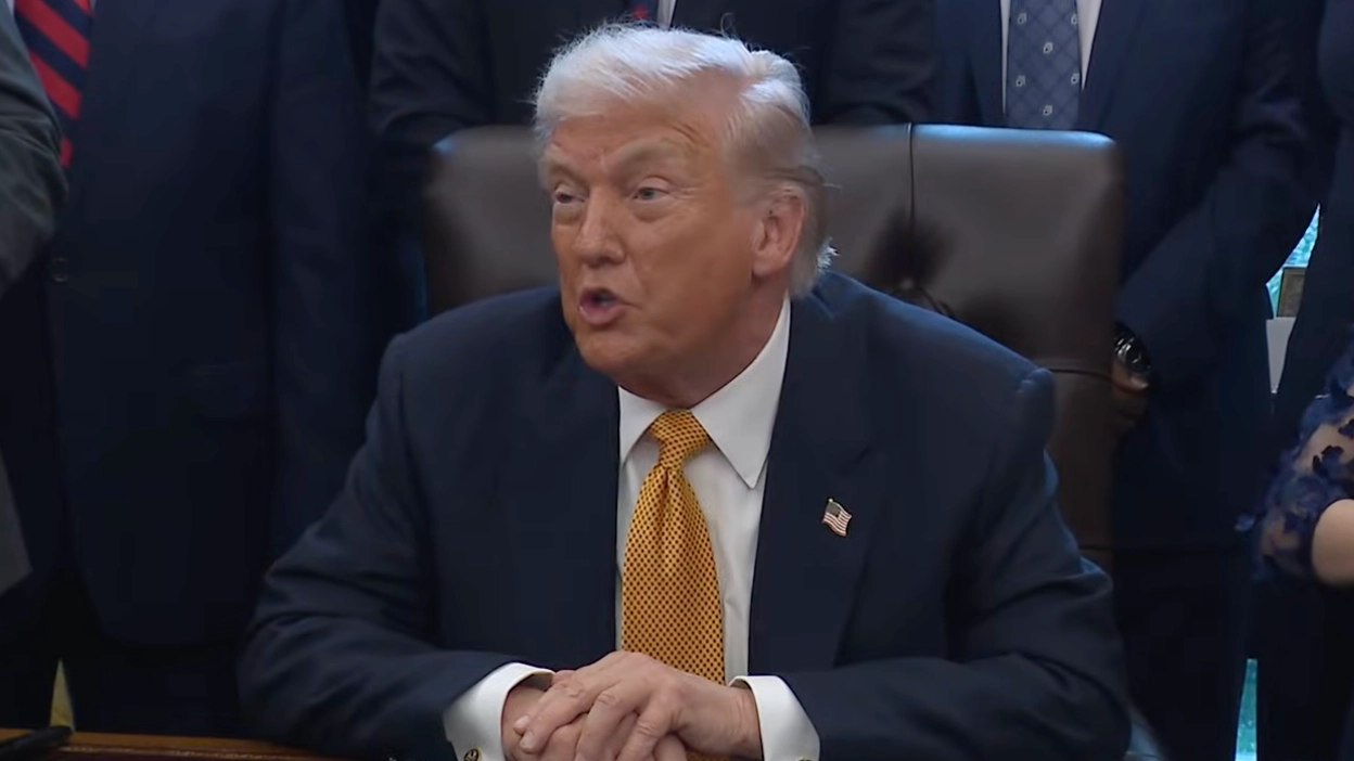 Trump gives major update on Iran tensions and ‘executions’ after country closed airspace following threats