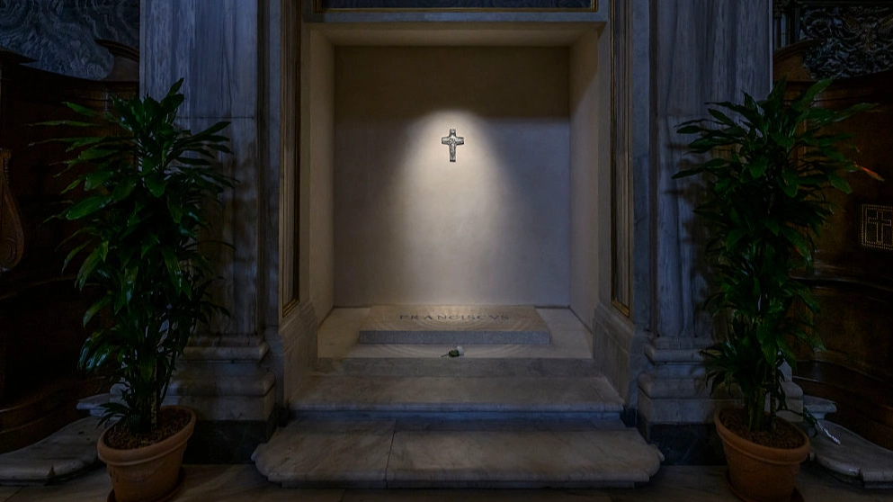 Special meaning behind Pope Francis’ simple headstone as first images of tomb are released