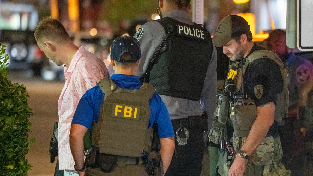 Man charged with felony after allegedly throwing sandwich at officer following Trump’s ‘evil’ police rights announcement