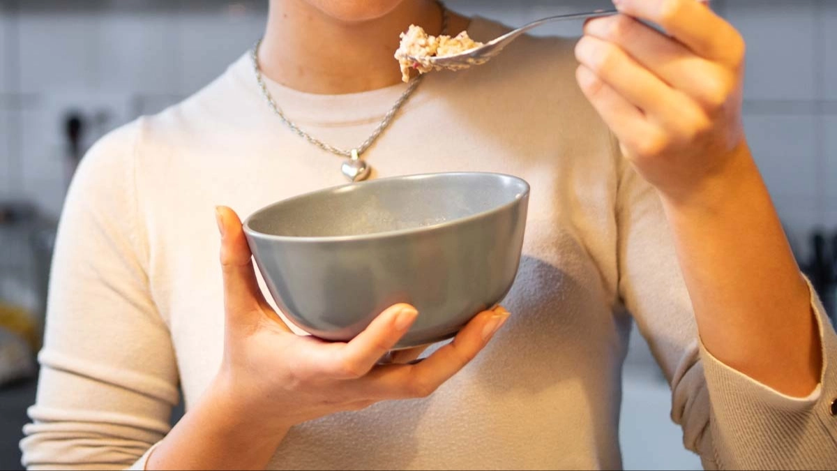 Etiquette expert questioned for going 'too far' with his 'correct' way to eat cereal with fork and spoon