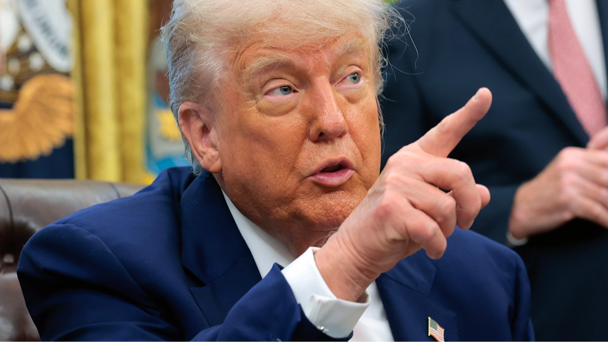 Trump issues illegal migrants 'exit bonus' offer and 'free flight out of our country' in new tactic for them to 'self-deport'