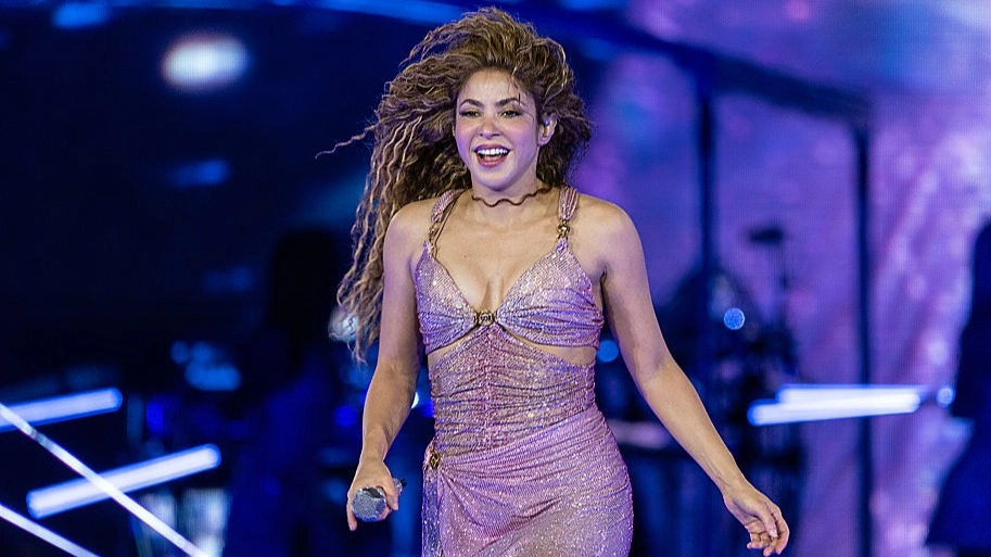 Worker at Shakira gig killed in Brazil after suffering 'crushing injuries' during set up