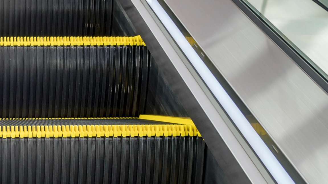 Scary reason it's mandatory for escalators to have brushes on the side