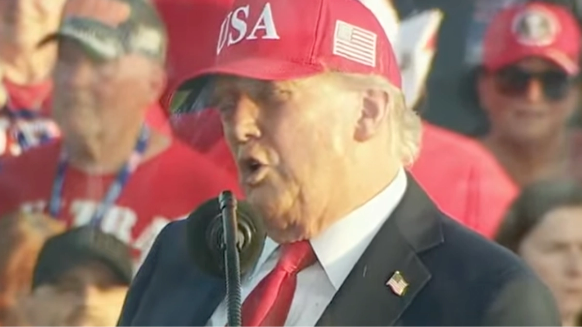 Everyone's saying the same thing after Trump announces UFC fight on White House lawn next year