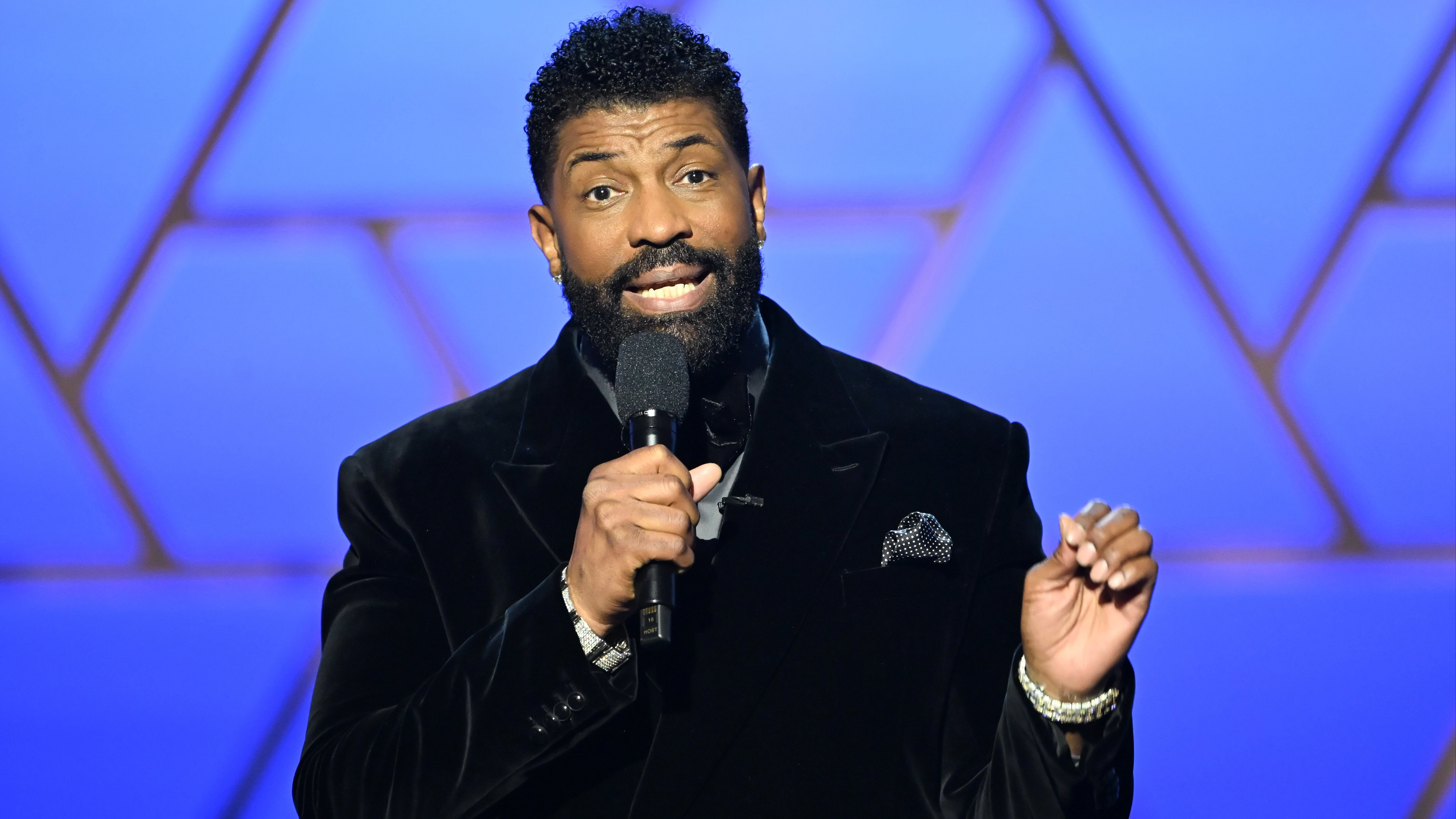 Award host Deon Cole faces backlash for Tourette's joke after BAFTAs racial slur controversy