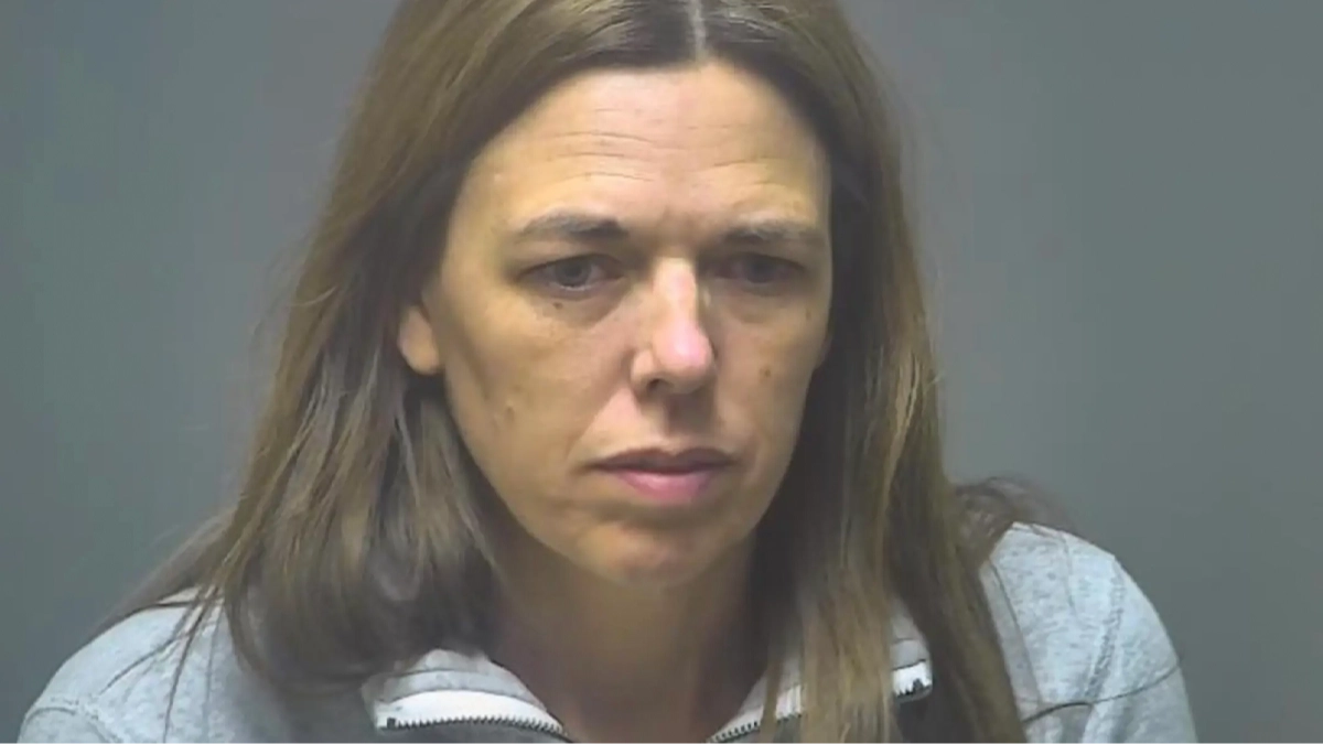 How mom who anonymously bullied and harassed daughter online for a year was finally caught out