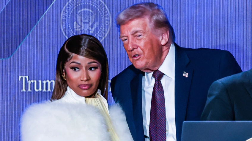 Body language expert breaks down Nicki Minaj's 'uncomfortable' behavior after holding hands with Trump at event
