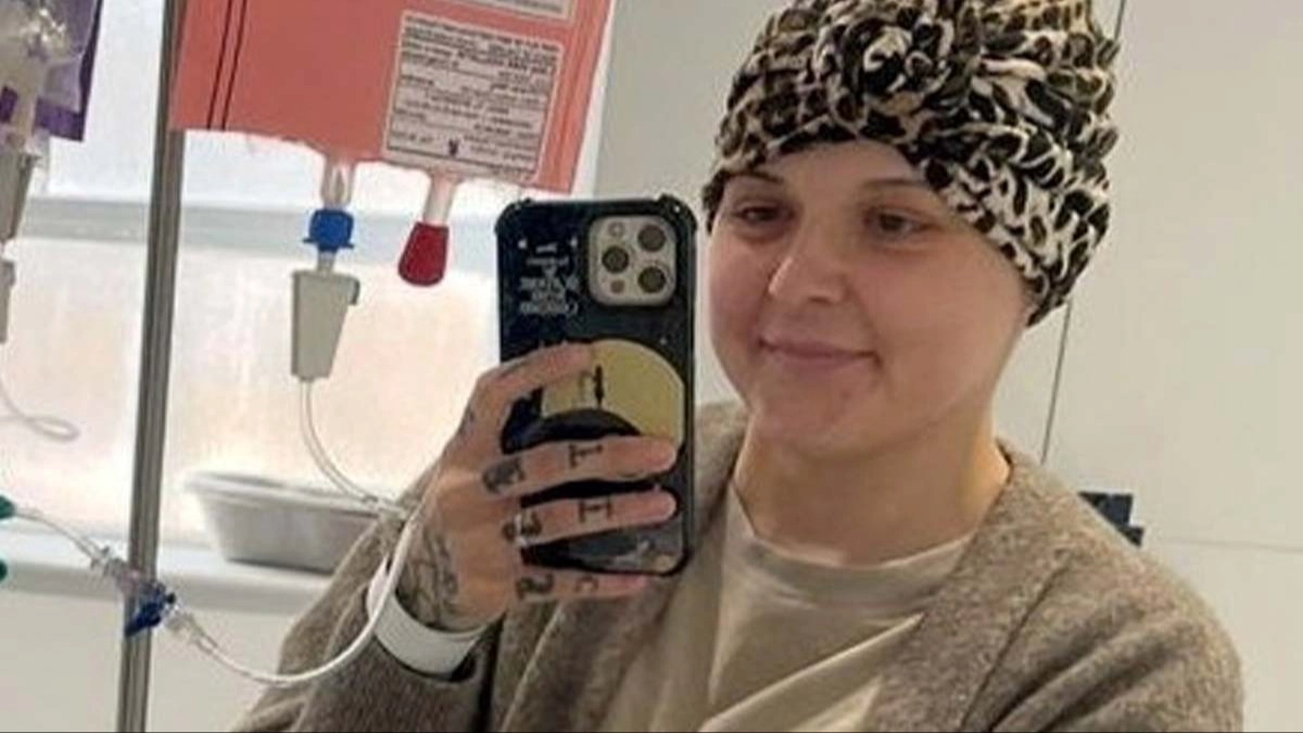 Mom diagnosed with cancer at 32 issues advice after 'unbearable' symptoms were dismissed