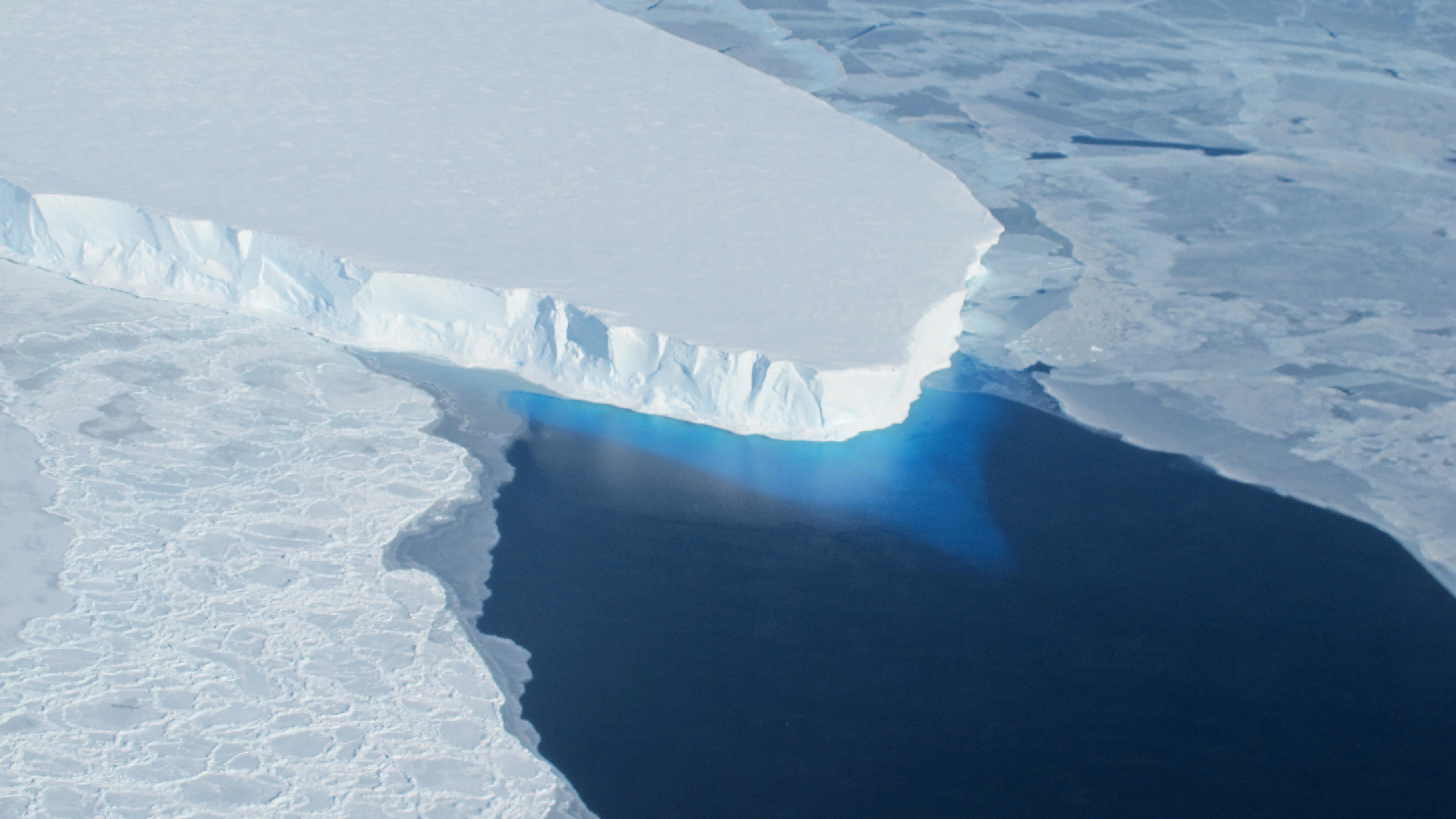 3 cities at risk of being swallowed if ‘Doomsday Glacier’ melts after experts issued terrifying warning