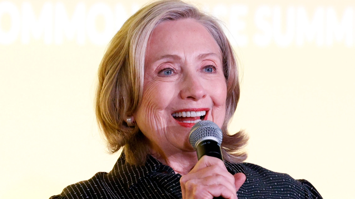 Hillary Clinton has brutal response after Trump administration leaked war plans to journalist