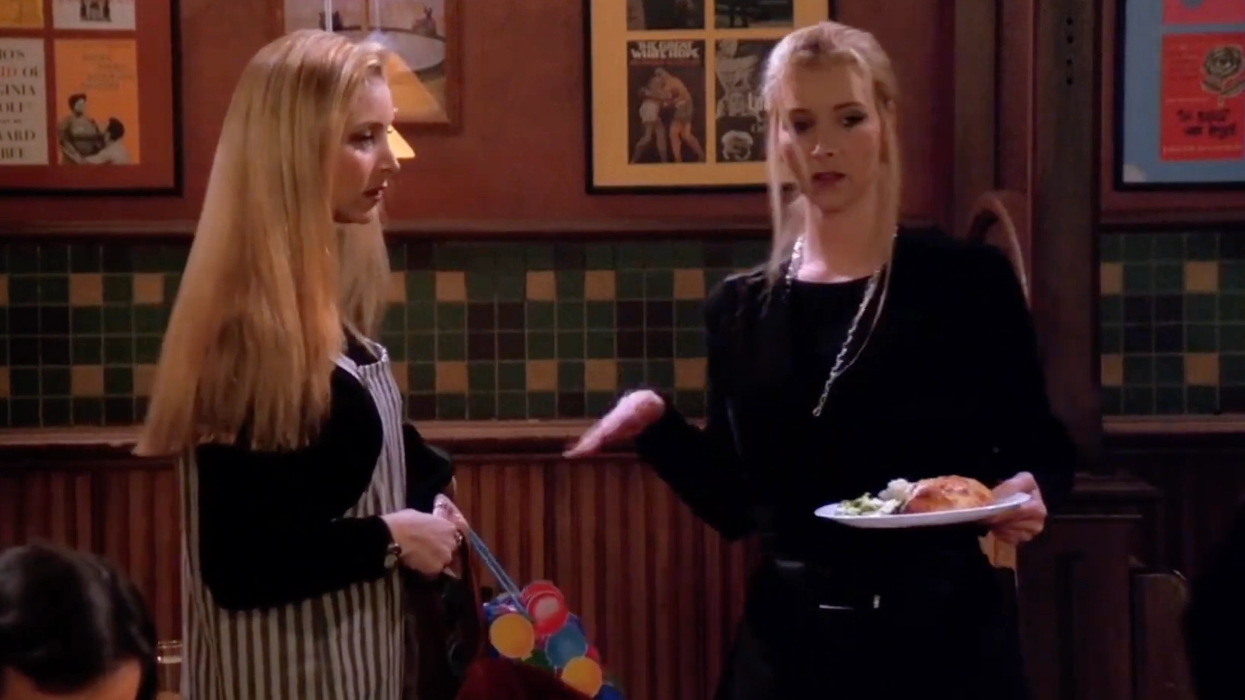 Friends fans left shocked after only just realizing who played Phoebe's twin sister Ursula