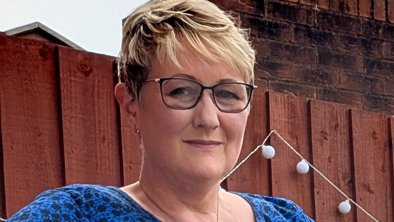 Mom with size K boobs shares reality of what it's like as she fundraises for breast reduction surgery