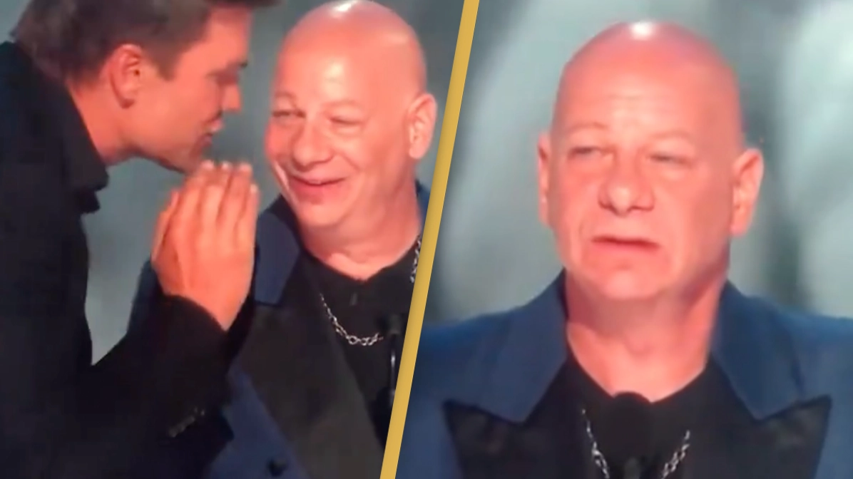 Tom Brady snaps at Jeff Ross over Robert Kraft massage joke at Netflix roast