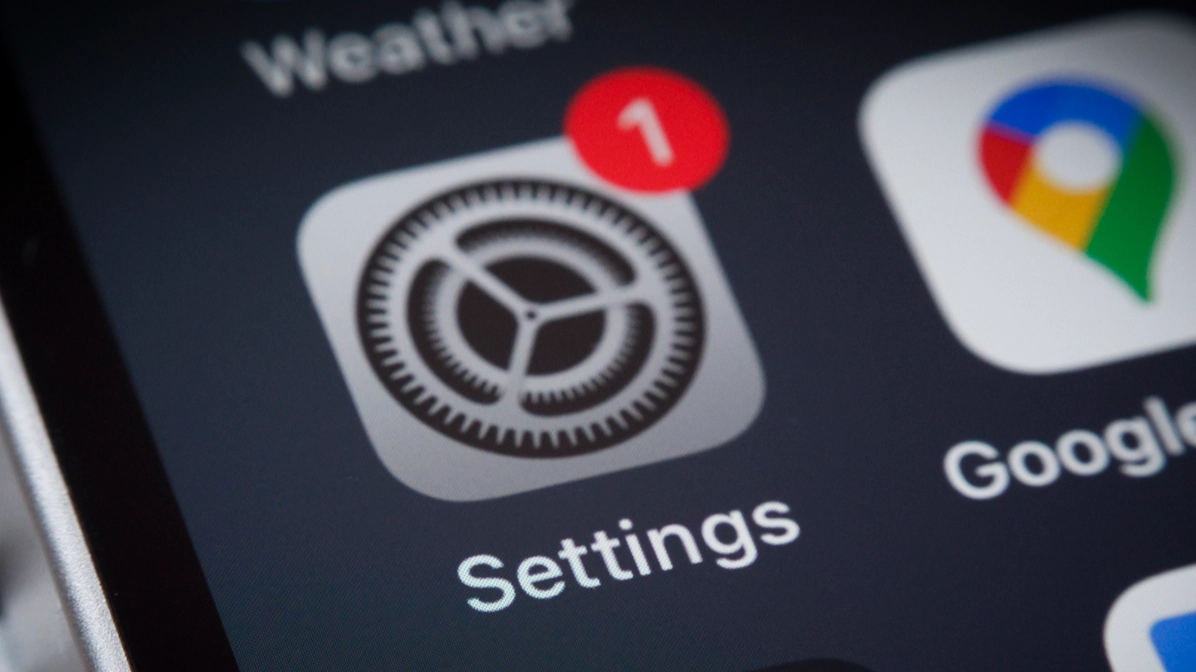 Security experts warn billions of iPhone users to turn off three settings that are on by default