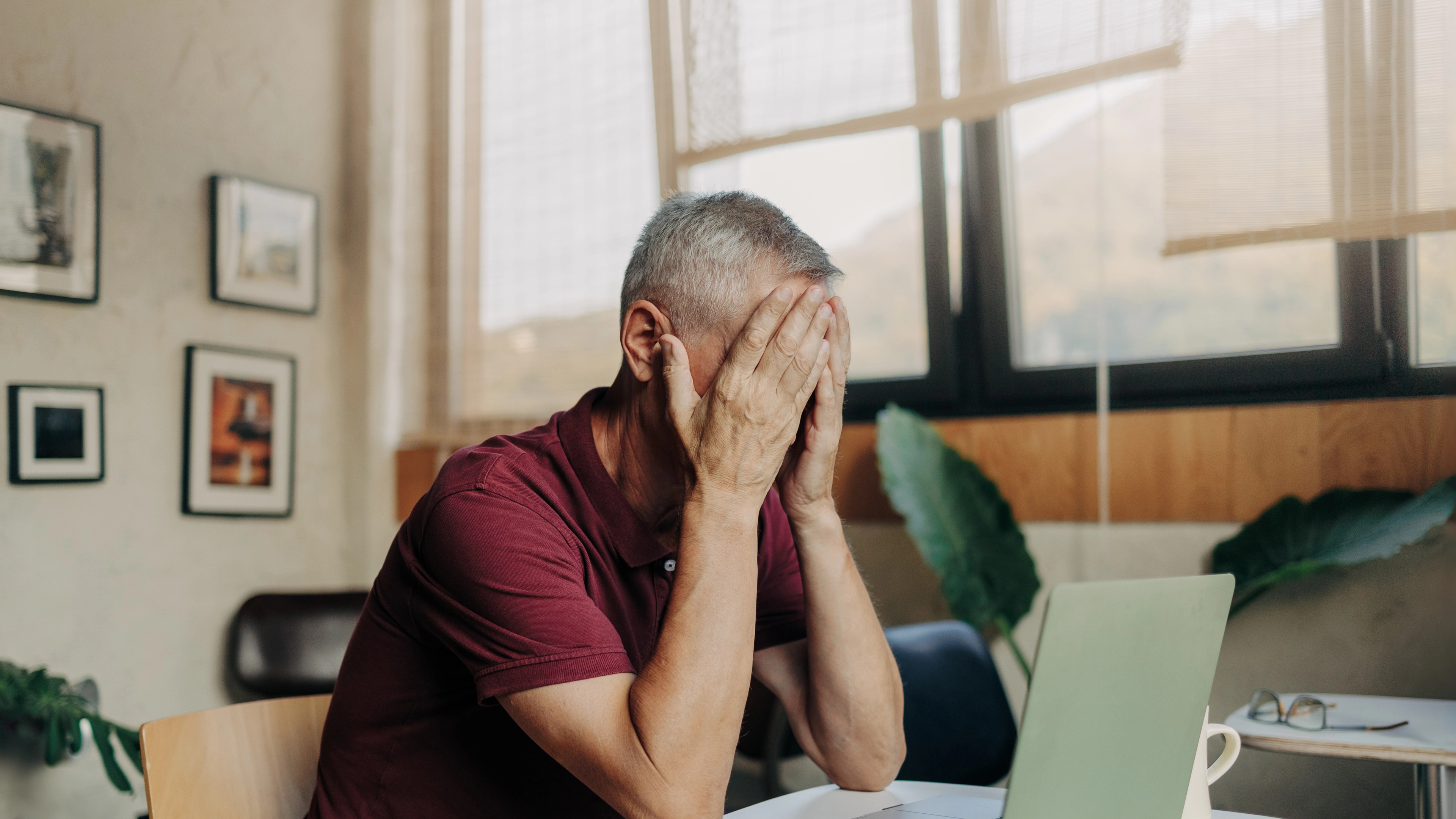 One symptom people get in morning which lasts all day could be a sign of cancer