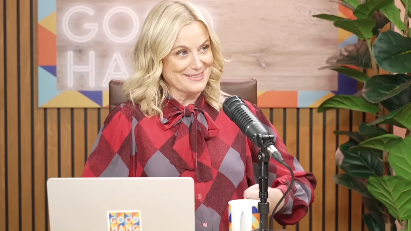 Amy Poehler reveals moment chimpanzee tried to attack her over her 'blond hair' 
