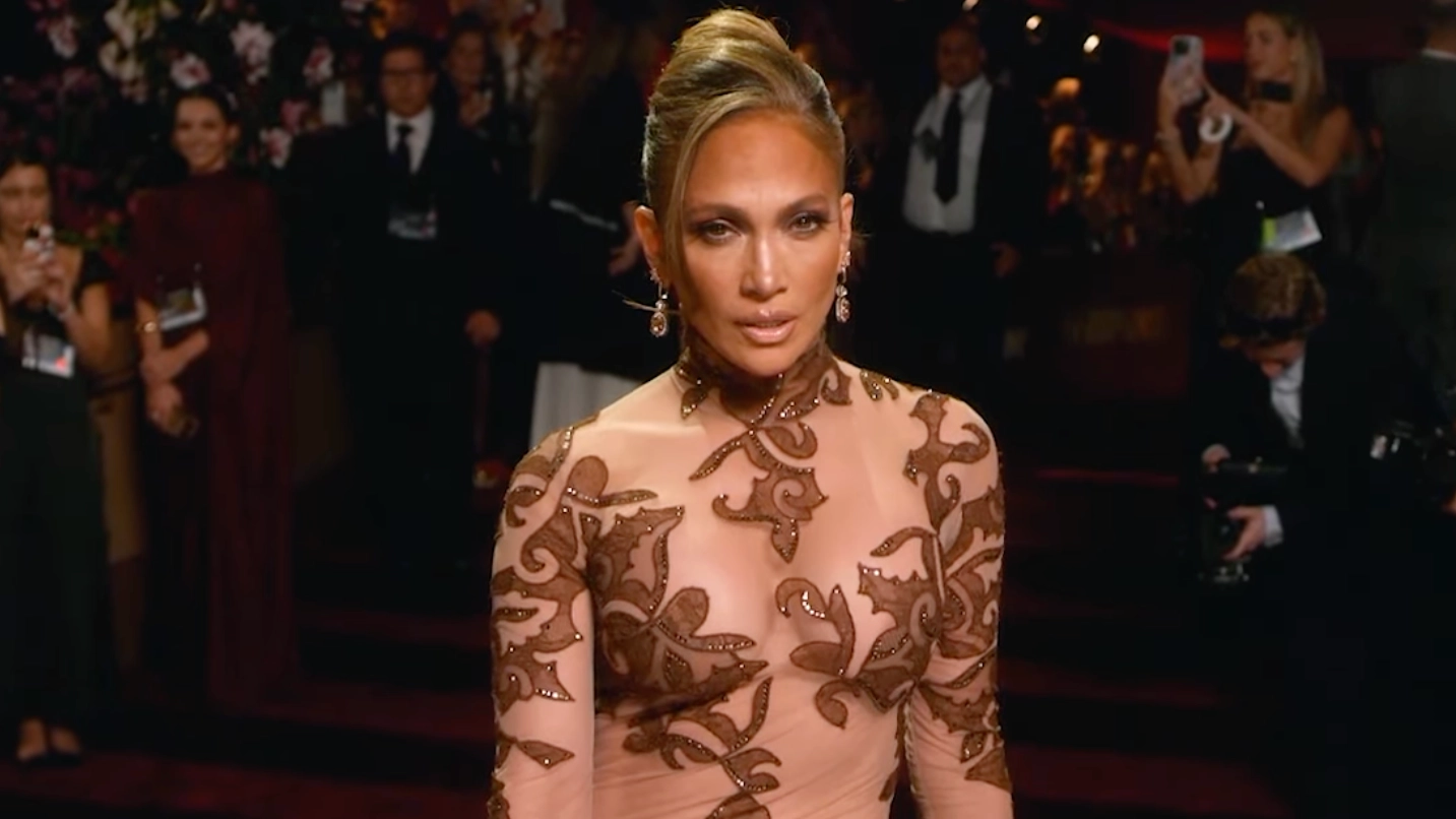 Golden Globes Glambot director reveals what really happened with Jennifer Lopez after star savagely called out for 'rude' interaction