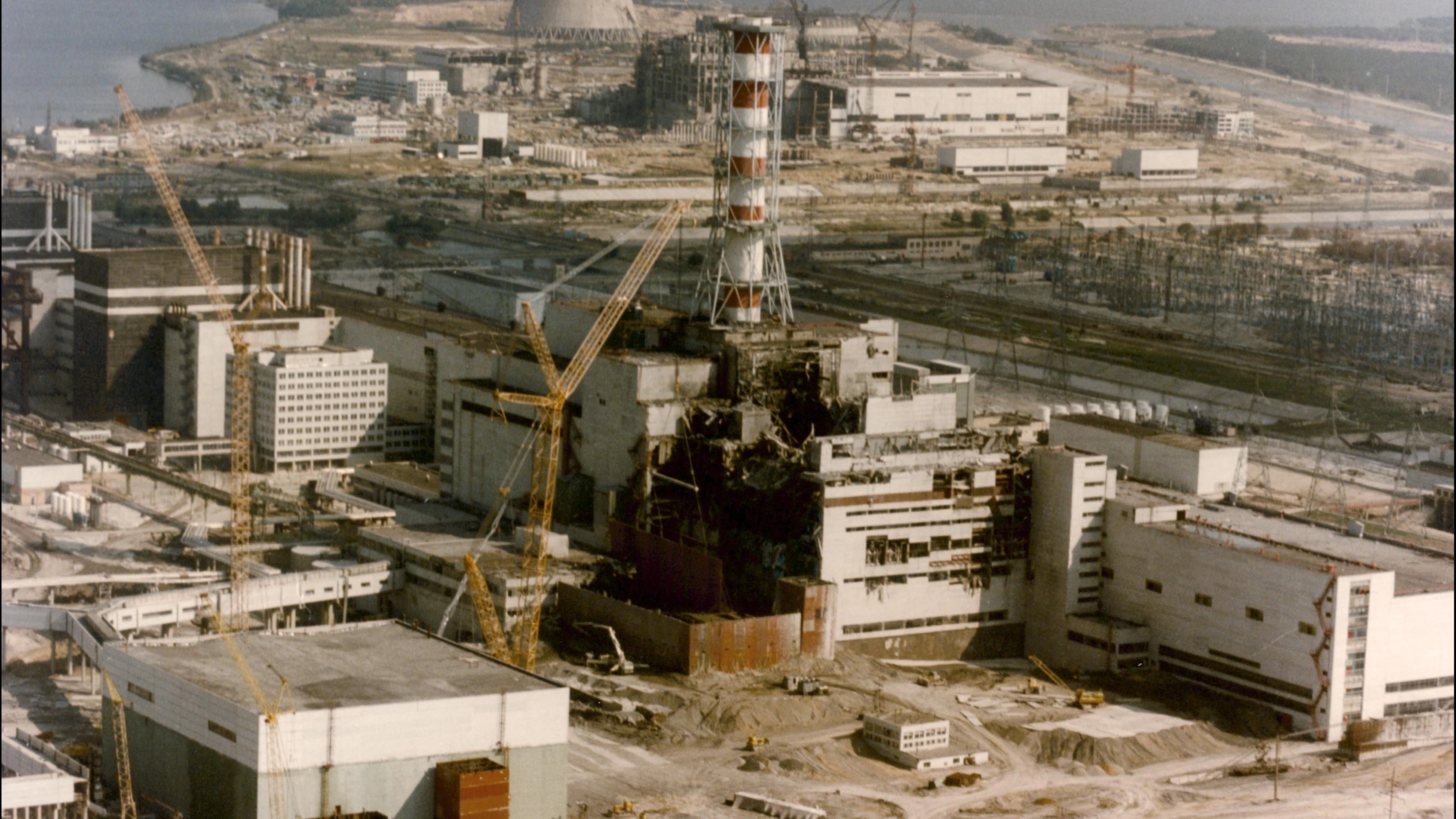 Chernobyl footage shows what happened when man filmed inside reactor pit