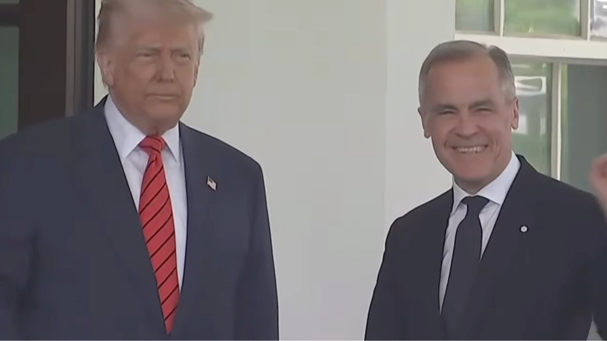 Body language expert breaks down Trump's reaction to meeting Canada's PM moments after creating scathing post criticizing country