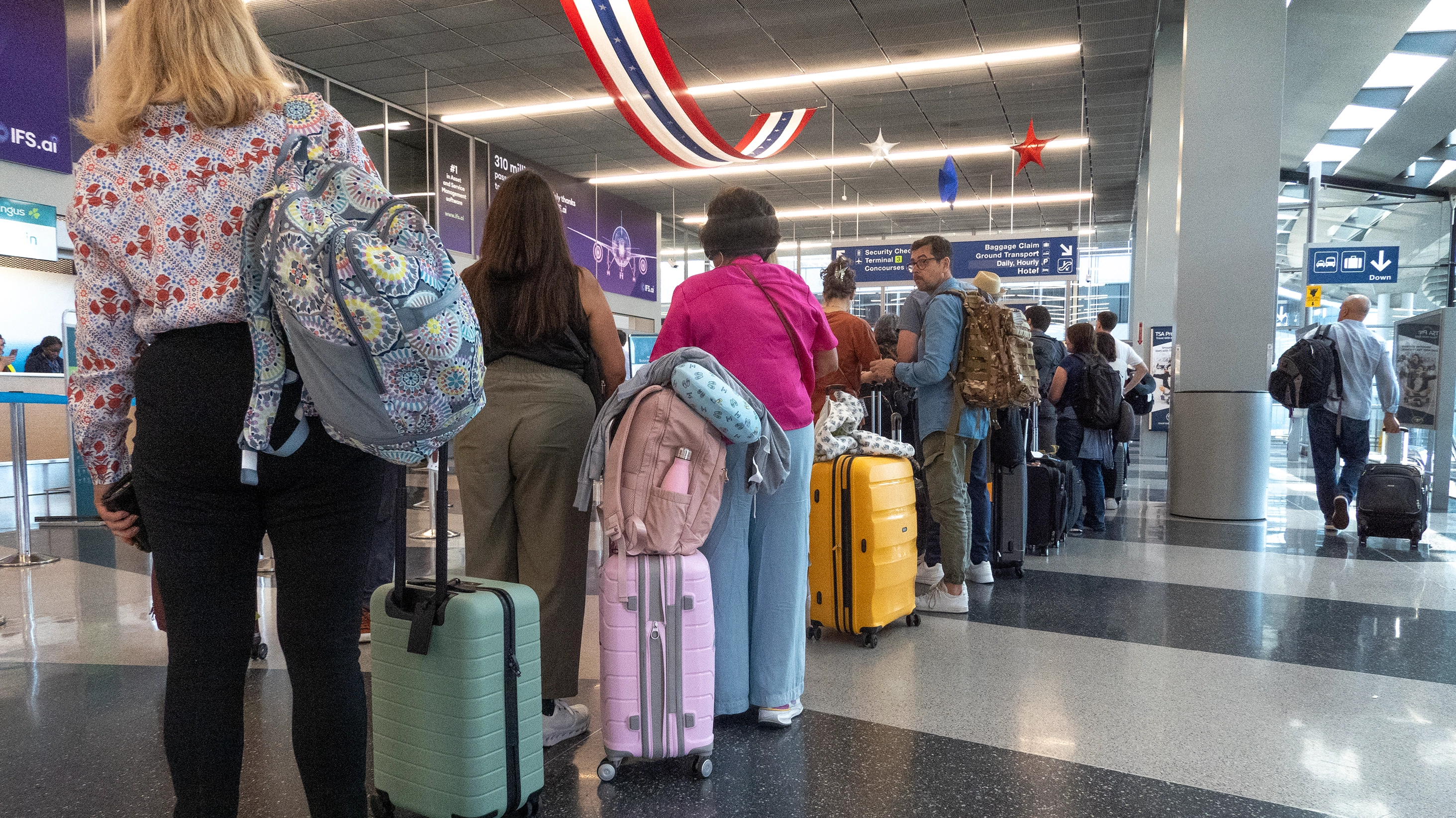 European countries issue new travel warning for people traveling to the US