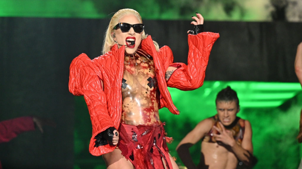 Lady Gaga fans urged to sign up for presale tickets now to avoid disappointment