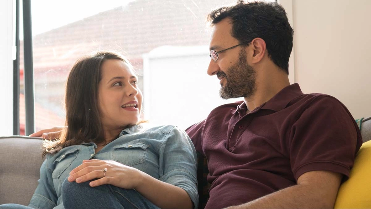 Relationship counselor reveals habits successful couples have and people are praising her for it