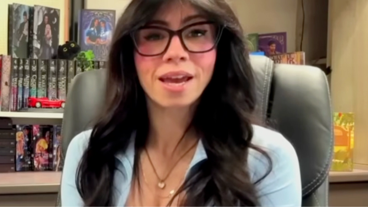 41-year-old woman breaks down exactly how she and her 'AI boyfriend' have sex