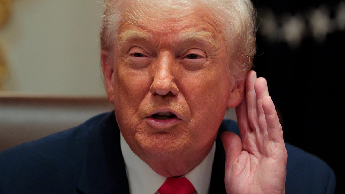 People left seriously 'creeped' out as White House showcase holiday greeting message calling Trump 'daddy'
