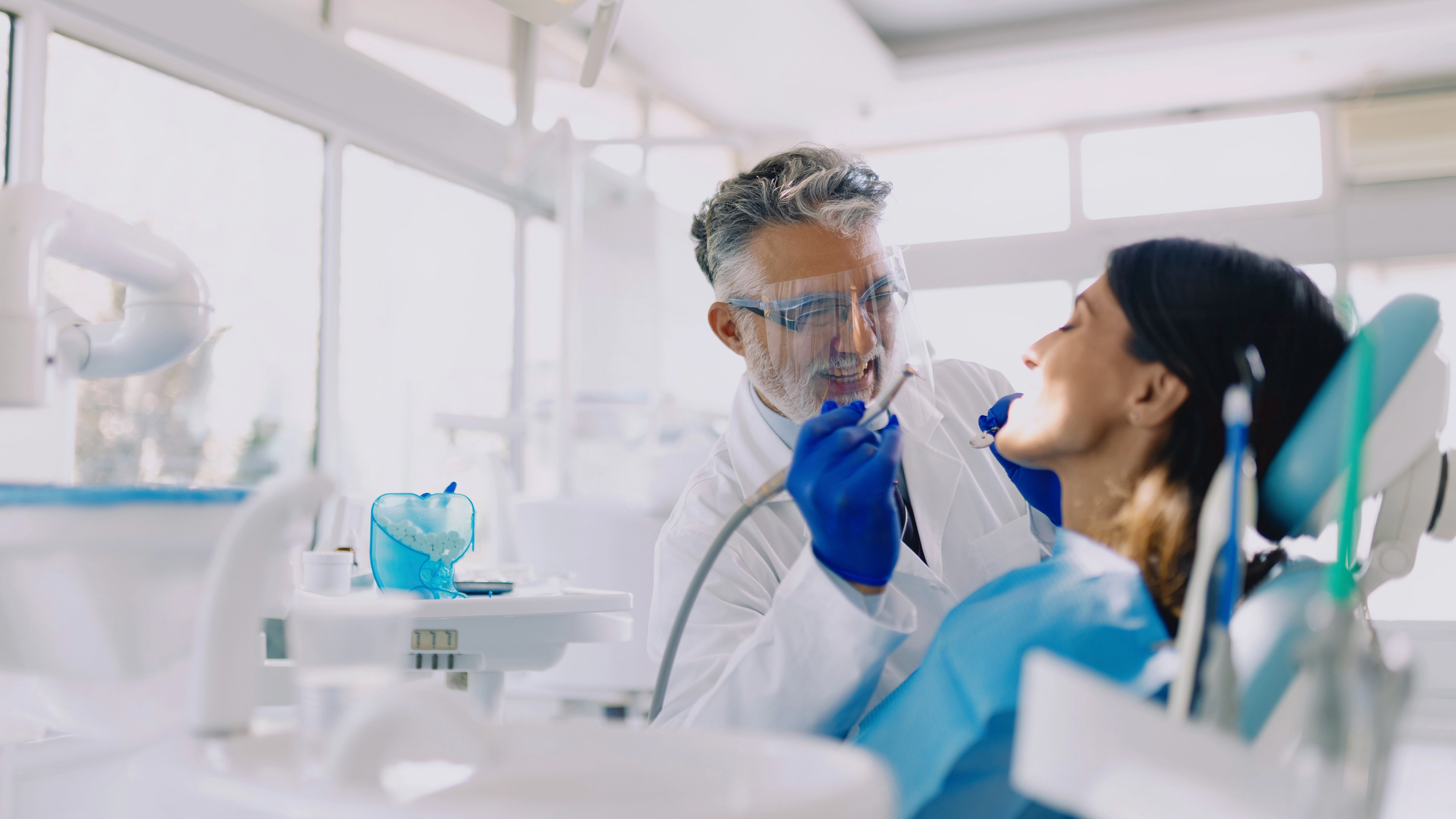 Dentist explains when a sore throat may be a warning of a more sinister diagnosis