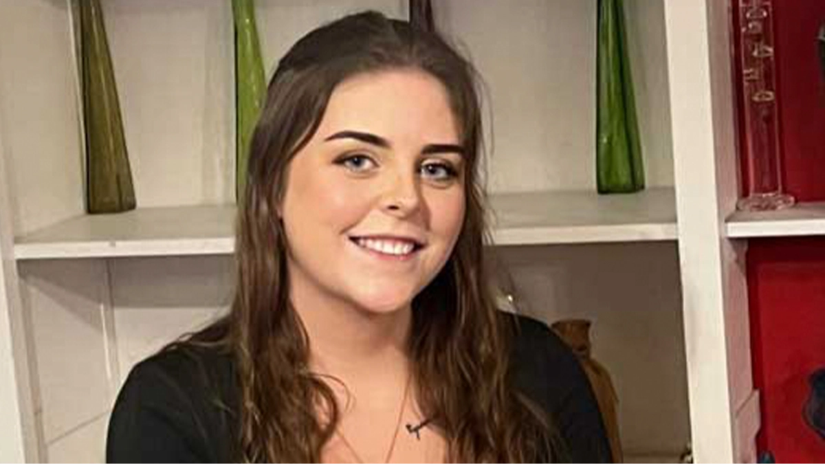 Teen, 19, diagnosed with stage three cancer reveals symptoms after being dismissed by doctors 13 times