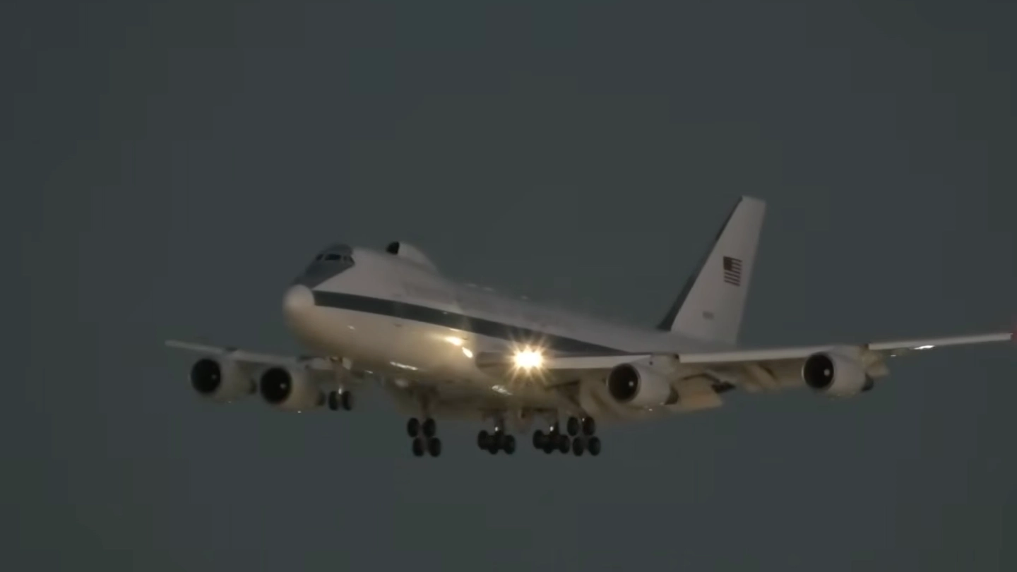 US ‘Doomsday plane’ spotted landing in Washington DC triggering concern amid global tension