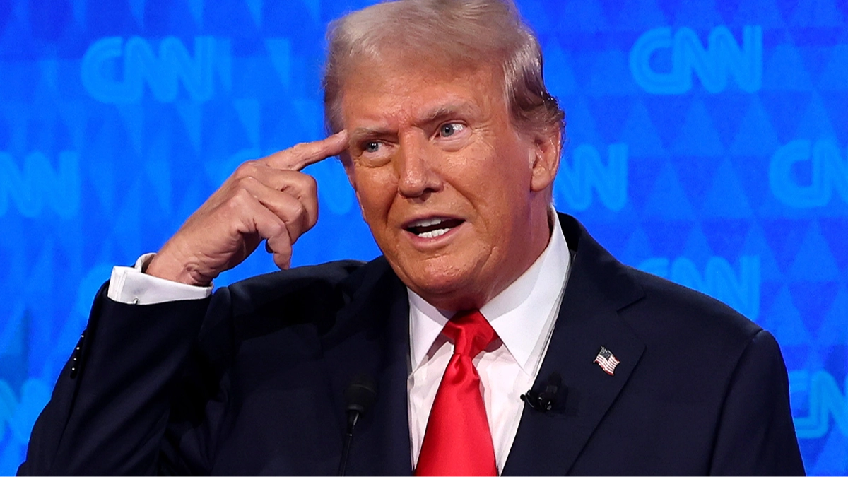 Trump issues savage response to ‘off the rails’ Elon Musk after he announced new political party