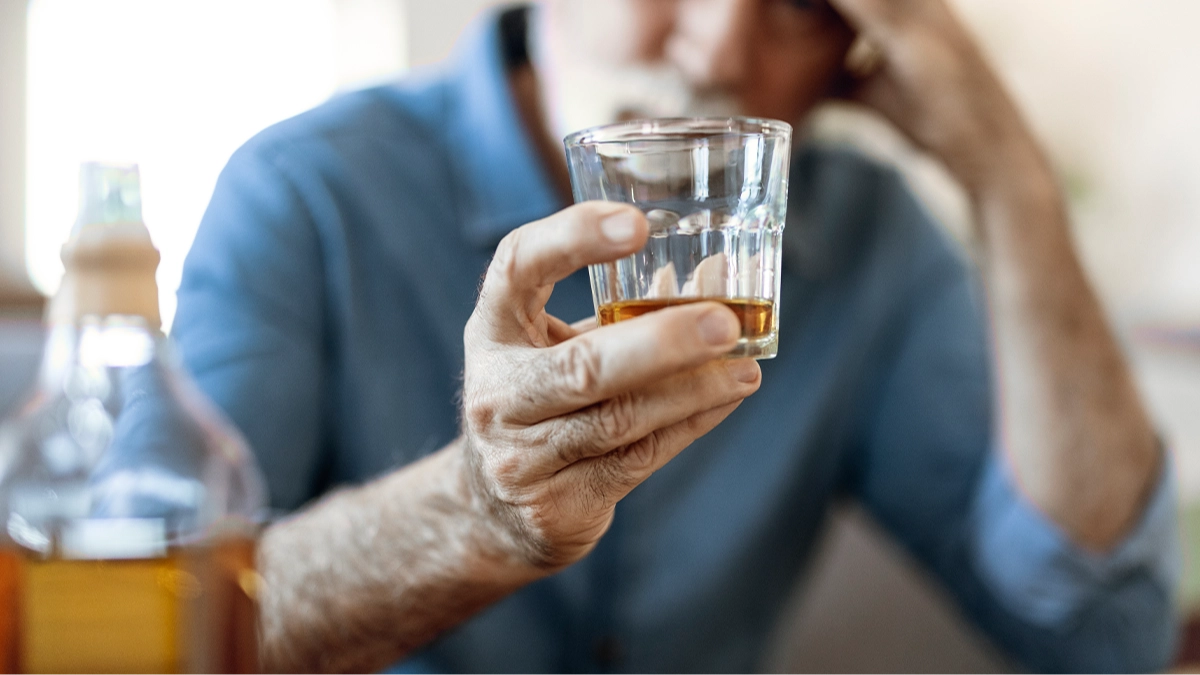 Doctors make disturbing discovery in the brains of heavy alcohol drinkers that 'can cause long-term effects'