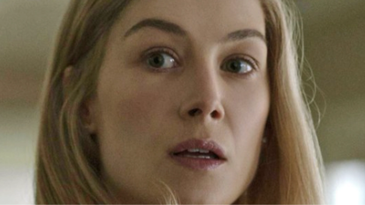 Grueling transition Rosamund Pike made filming for Gone Girl revealed but people point out one major issue