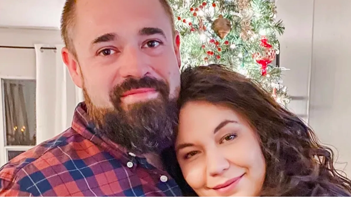 Wife breaks silence after husband was arrested for killing man who allegedly abducted his daughter