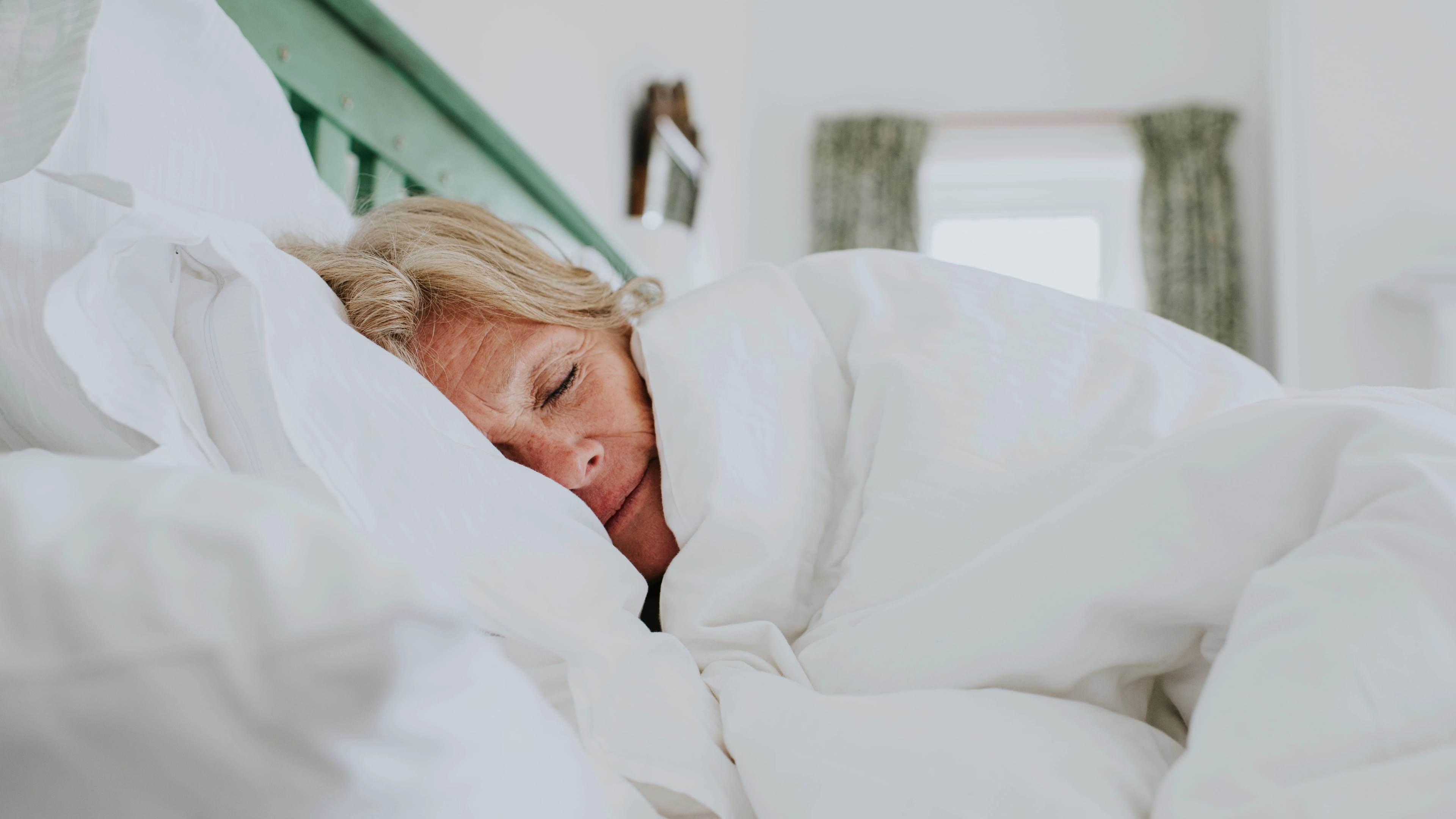 The exact amount of sleep you need to avoid developing common chronic illness revealed